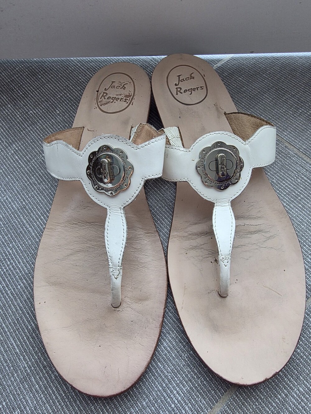 Jack Rogers White Leather Medallion Thong Sandals